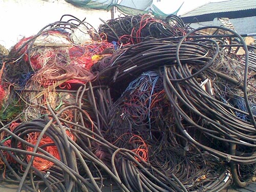 南寧某工廠廢舊電纜回收